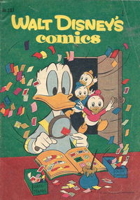 Walt Disney's Comics (WG Publications, 1946 series) v18#3 (207)